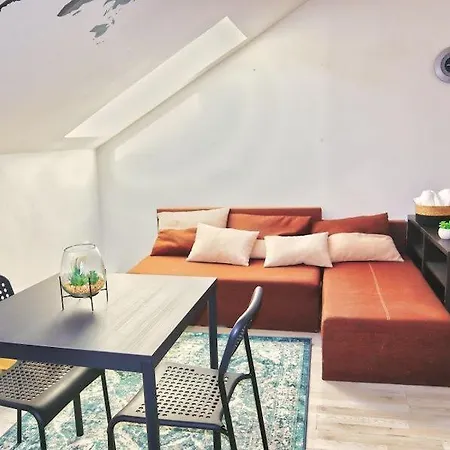 A Private Room In City Center In Bratislava Exterior photo