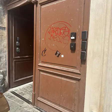 A Private Room In City Center In Bratislava Exterior photo