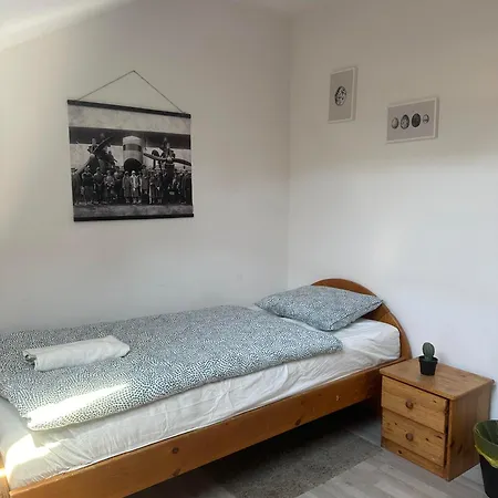 A Private Room In City Center In Bratislava Exterior photo