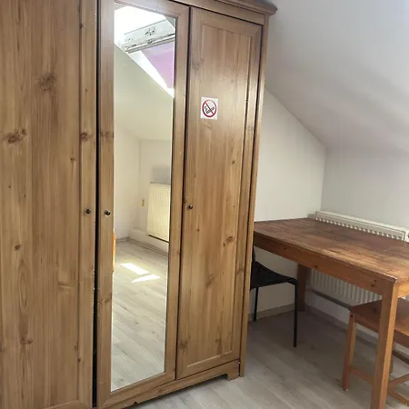 A Private Room In City Center In Bratislava Exterior photo